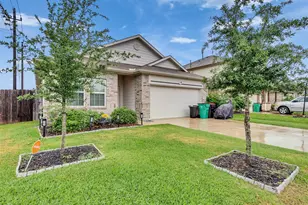 8719 Willet St, Baytown, TX 77521 - Photo 4