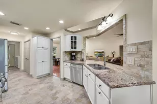 35 Blush Hill Dr, Conroe, TX 77304 - Photo 22