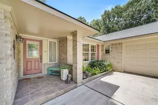 35 Blush Hill Dr, Conroe, TX 77304 - Photo 10