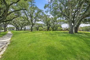 4827 Braesvalley Dr, Houston, TX 77096 - Photo 2