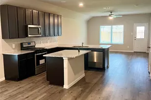 5603 Brooklyn Rose Dr, Rosharon, TX 77583 - Photo 2