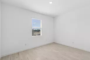 410 Monarch Trl, Huntsville, TX 77340 - Photo 12