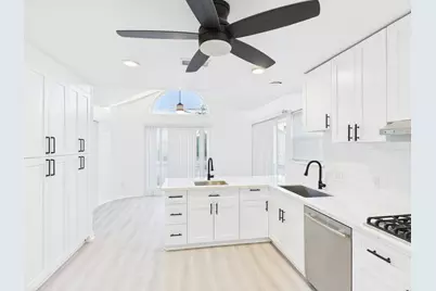 7610 Hopewell Lane, Houston, TX 77071 - Photo 8