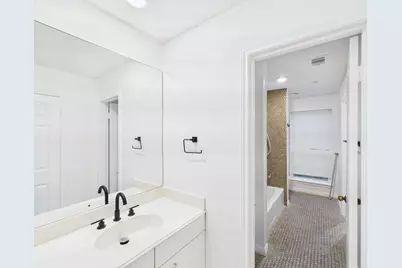7610 Hopewell Lane, Houston, TX 77071 - Photo 18