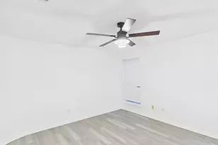 7610 Hopewell Ln, Houston, TX 77071 - Photo 16