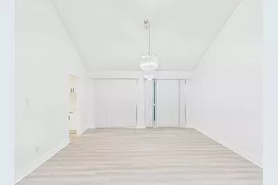 7610 Hopewell Lane, Houston, TX 77071 - Photo 10