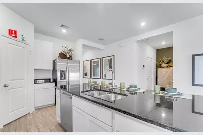 9606 Westminster Manor Drive, Cypress, TX 77433 - Photo 6