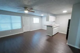 6519 Sloan, Houston, TX 77087 - Photo 1