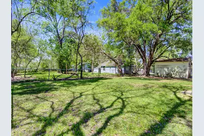 313 N Beauregard Street #1, Alvin, TX 77511 - Photo 18