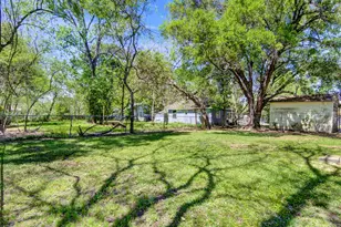 313 N Beauregard St, Alvin, TX 77511 - Photo 18