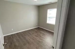 3211 Retta St, Houston, TX 77026 - Photo 6