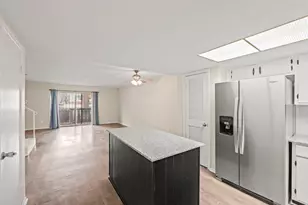 5005 Georgi Ln, Houston, TX 77092 - Photo 6