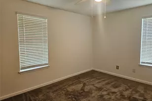 302 Grayless St, Richmond, TX 77406 - Photo 4