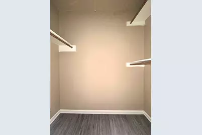 5830 Effingham Drive, Houston, TX 77035 - Photo 14