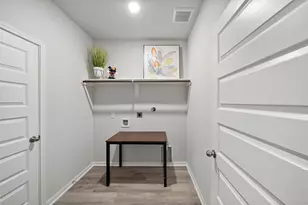 604 Danielle St, Dayton, TX 77535 - Photo 16