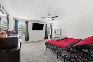 7334 Liberty Tree Ln, Houston, TX 77049 - Photo 16