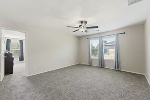 7334 Liberty Tree Ln, Houston, TX 77049 - Photo 14
