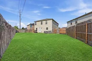 7334 Liberty Tree Ln, Houston, TX 77049 - Photo 20