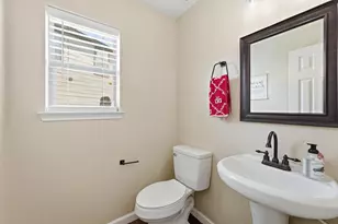 7334 Liberty Tree Ln, Houston, TX 77049 - Photo 10