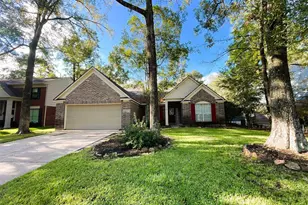 107 S Village Knoll Cir, The Woodlands, TX 77381 - Photo 34