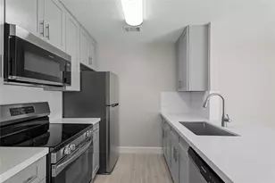 2121 Fountain View Dr, Houston, TX 77057 - Photo 10