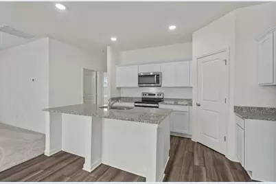 31235 Gayle Prairie Oaks, Waller, TX 77484 - Photo 2