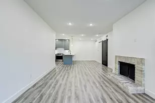 2100 Tanglewilde, Houston, TX 77063 - Photo 12