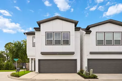 17 Fulton Row Lane, Houston, TX 77076 - Photo 1