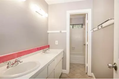 575 Moreland Street, Vidor, TX 77662 - Photo 4