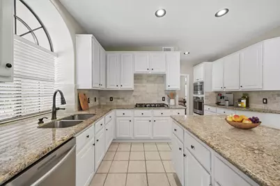16 Fosters Court, Sugar Land, TX 77479 - Photo 10