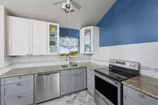 22513 Bay Point Dr, Galveston, TX 77554 - Photo 6