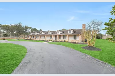 14 El Dorado Drive, Friendswood, TX 77546 - Photo 4