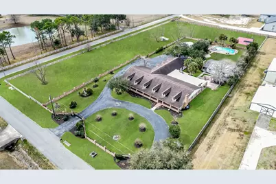 14 El Dorado Drive, Friendswood, TX 77546 - Photo 1