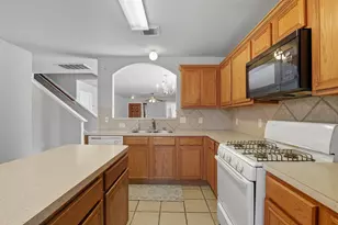 20239 Evening Primrose Ln, Tomball, TX 77375 - Photo 10