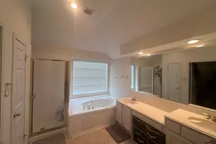 13810 Inland Spring Ct, Houston, TX 77059 - Photo 20