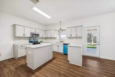 4534 Marquis Avenue, Baytown, TX 77521 - Photo 12