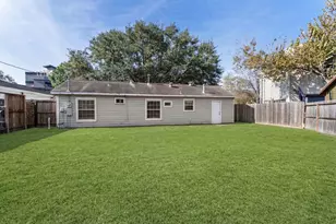 1811 W 14th 1/2 St, Houston, TX 77008 - Photo 20