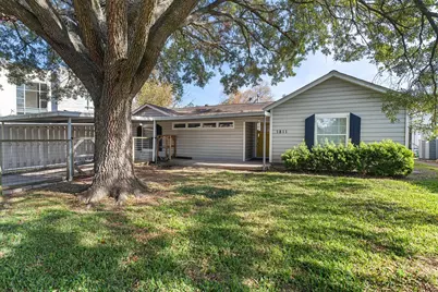 1811 W 14th 1/2 Street, Houston, TX 77008 - Photo 4