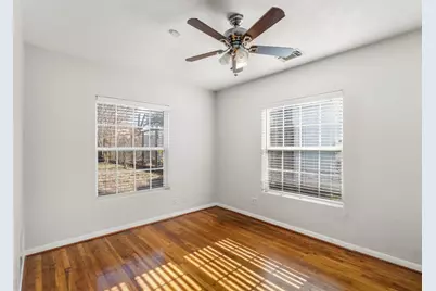 1811 W 14th 1/2 Street, Houston, TX 77008 - Photo 10