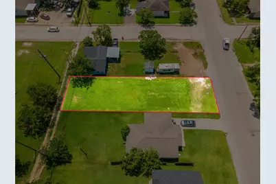 727 W Broad Street, Freeport, TX 77541 - Photo 4