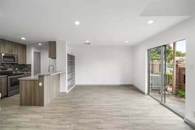 10615 Briar Forest Drive #102, Houston, TX 77042 - Photo 4