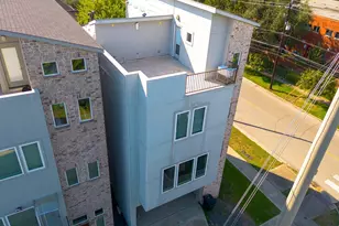 2103 Crockett St, Houston, TX 77007 - Photo 4