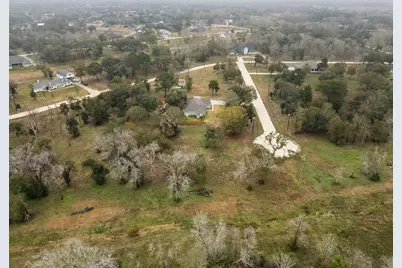 4603 Cottonwood Run, Alvin, TX 77511 - Photo 4