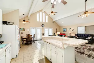 22819 Lunes, Galveston, TX 77554 - Photo 32