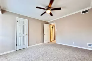 700 Thicket Ln, Houston, TX 77079 - Photo 12