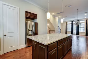 720 N Shepherd Dr, Houston, TX 77007 - Photo 12