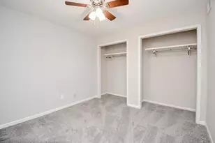 10855 Meadowglen Ln, Houston, TX 77042 - Photo 8