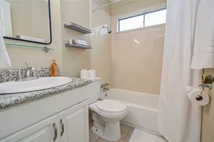 951 Beachcomber Ln, Houston, TX 77062 - Photo 18