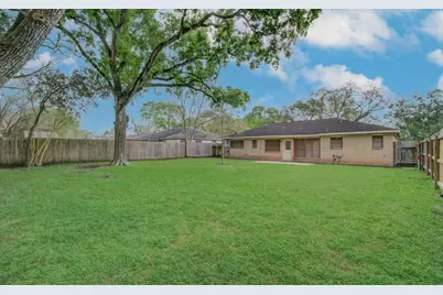 951 Beachcomber Lane, Houston, TX 77062 - Photo 28
