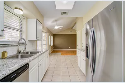 951 Beachcomber Lane, Houston, TX 77062 - Photo 16